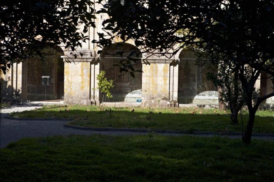 Hotel Hospederia Monasterio De Poio Exterior foto
